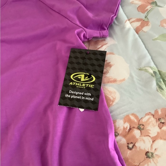 Athletic works purple top NWT kids Med 7/8 purple top stretchy short sleeves - Picture 5 of 5